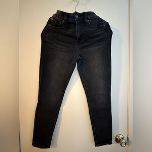 American Eagle women’s jeans